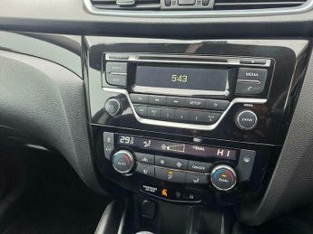 Nissan Qashqai 1.2 DIG-T Acenta XTRON Euro 6 (s/s) 5dr