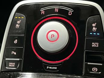 Kia Niro 4 PLUS