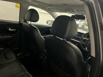 Kia Niro 4 PLUS