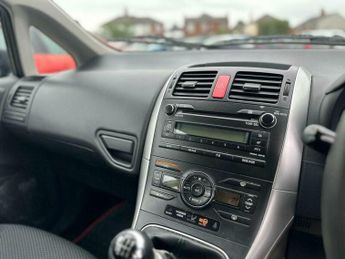Toyota Auris 1.6 V-Matic TR Euro 5 5dr