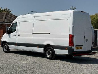Mercedes-Benz Sprinter 2.0 315 CDI Progressive RWD L3 H2 Euro 6 (s/s) 5dr