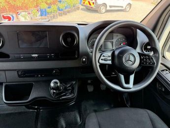 Mercedes-Benz Sprinter 2.0 315 CDI Progressive RWD L3 H2 Euro 6 (s/s) 5dr
