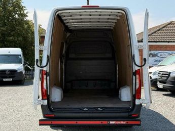 Mercedes-Benz Sprinter 2.0 315 CDI Progressive Panel Van 5dr Diesel Manual RWD L3 H2 Eu