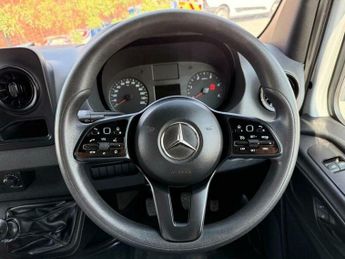 Mercedes-Benz Sprinter 2.0 315 CDI Progressive Panel Van 5dr Diesel Manual RWD L3 H2 Eu