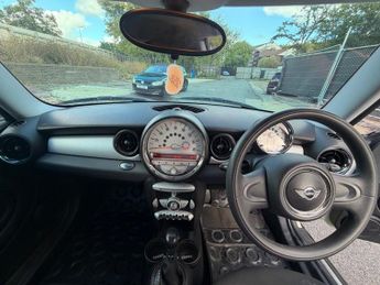 MINI Hatch 1.6 One Hatchback 3dr Petrol Steptronic Euro 5 (98 ps)