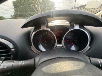 Nissan Juke 1.6 Acenta CVT Euro 5 5dr