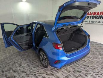Kia Ceed 1.4 T-GDi First Edition DCT Euro 6 (s/s) 5dr