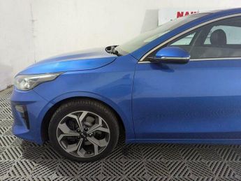 Kia Ceed 1.4 T-GDi First Edition DCT Euro 6 (s/s) 5dr
