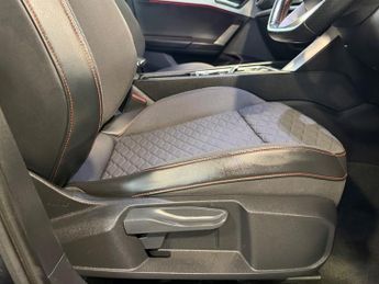 SEAT Leon 1.5 eTSI MHEV FR DSG Euro 6 (s/s)
