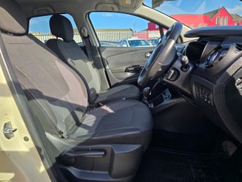 Renault Captur DYNAMIQUE S NAV DCI