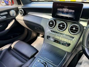 Mercedes-Benz C Class 2.0 GLC250 AMG Line (Premium Plus) G-Tronic 4MATIC Euro 6 (s/s) 