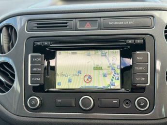 Volkswagen Tiguan 2.0 TDI BlueMotion Tech Match DSG 4WD Euro 5 (s/s) 5dr