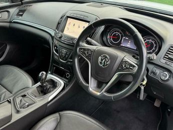 Vauxhall Insignia 2.0 CDTi ecoFLEX Elite Nav Sports Tourer Euro 5 (s/s) 5dr