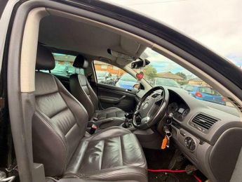 Volkswagen Golf 2.0 TDI GT 5dr