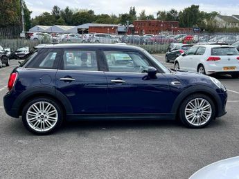MINI Hatch 1.5 Cooper Steptronic Euro 6 (s/s) 5dr