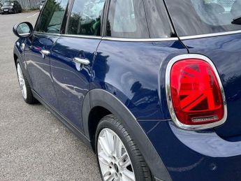 MINI Hatch 1.5 Cooper Steptronic Euro 6 (s/s) 5dr