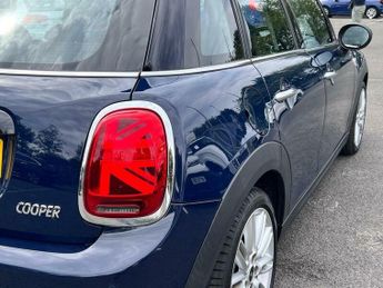 MINI Hatch 1.5 Cooper Steptronic Euro 6 (s/s) 5dr