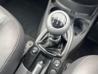 Ford Focus 1.6i 16v Silver Hatchback 3dr Petrol Manual (165 g/km, 99 bhp)