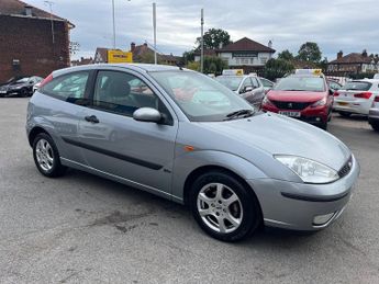 Ford Focus 1.6i 16v Silver Hatchback 3dr Petrol Manual (165 g/km, 99 bhp)