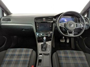 Volkswagen Golf 1.4 TSI 8.7kWh GTE Advance DSG Euro 6 (s/s) 5dr