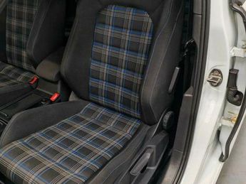 Volkswagen Golf 1.4 TSI GTE Nav DSG Euro 6 (s/s) 5dr