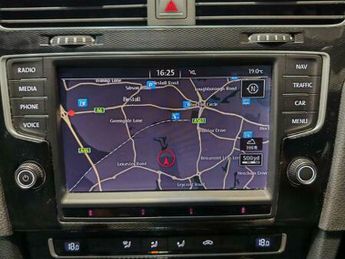 Volkswagen Golf 1.4 TSI GTE Nav DSG Euro 6 (s/s) 5dr