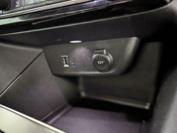 Vauxhall Mokka 50kWh SRi Nav Premium Auto 5dr