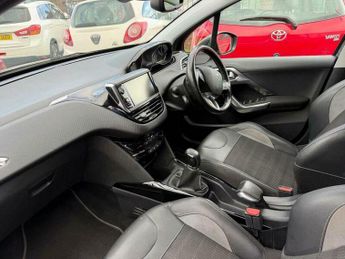 Peugeot 2008 1.2 PureTech Allure Euro 6 5dr