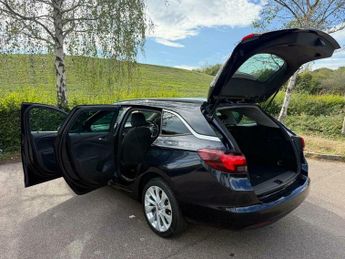 Vauxhall Astra 1.4i Turbo Tech Line Nav Sports Tourer Euro 6 5dr