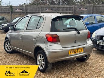 Toyota Yaris VVTI COLOUR COLLECTION