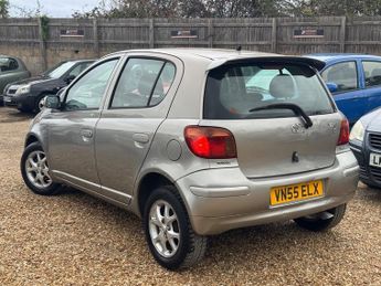 Toyota Yaris VVTI COLOUR COLLECTION
