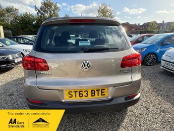 Volkswagen Tiguan S TDI BLUEMOTION TECHNOLOGY 4MOTION DSG