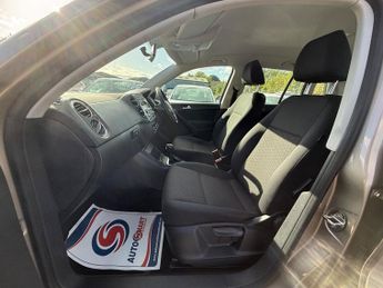 Volkswagen Tiguan S TDI BLUEMOTION TECHNOLOGY 4MOTION DSG