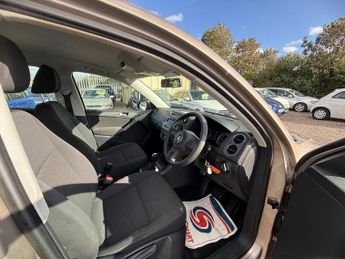 Volkswagen Tiguan S TDI BLUEMOTION TECHNOLOGY 4MOTION DSG