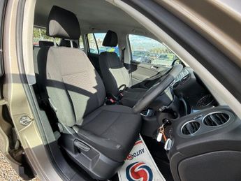 Volkswagen Tiguan S TDI BLUEMOTION TECHNOLOGY 4MOTION DSG