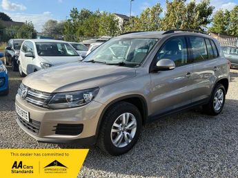 Volkswagen Tiguan S TDI BLUEMOTION TECHNOLOGY 4MOTION DSG