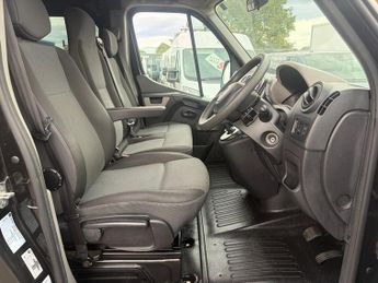 Renault Master RENAULT MASTER SHORT WHEELBASE AUTOMATIC WITH AIRCON, 12,995 NO 