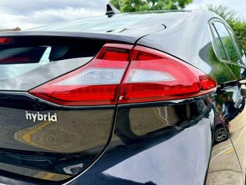 Hyundai Ioniq 1.6 IONIQ Premium SE FHEV Semi-Auto 5dr