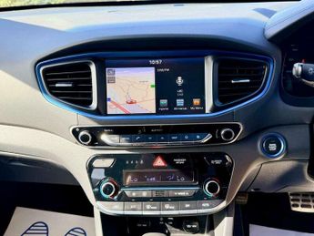 Hyundai Ioniq 1.6 IONIQ Premium SE FHEV Semi-Auto 5dr