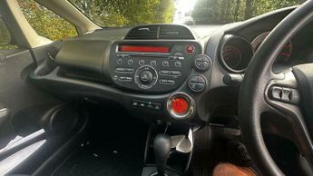 Honda Jazz 1.4 i-VTEC ES CVT Euro 5 5dr