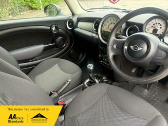 Peugeot 3008 1.6HDI ALLURE MPV