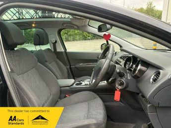 Peugeot 3008 1.6HDI ALLURE MPV