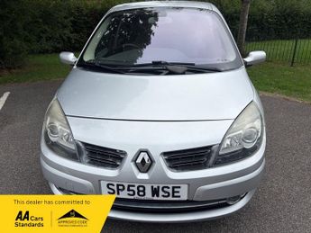 Renault Megane DYNAMIQUE S VVT 111 SCENIC