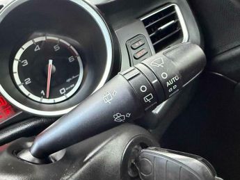 Alfa Romeo Giulietta 2.0 JTDM-2 QV Line Hatchback 5dr Diesel TCT Euro 6 (s/s) (175 bh