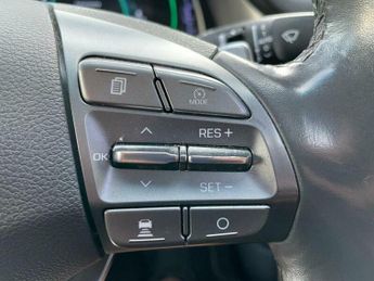 Hyundai Ioniq 1.6 h-GDi Premium SE DCT Euro 6 (s/s) 5dr