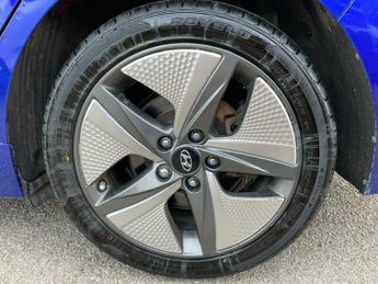 Hyundai Ioniq 1.6 h-GDi Premium SE DCT Euro 6 (s/s) 5dr