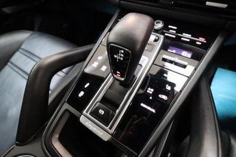 Porsche Cayenne V6