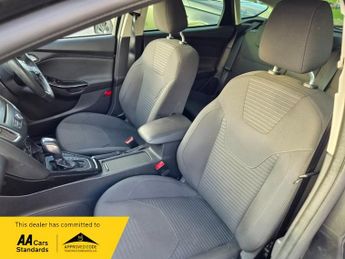 Ford Focus 1.0T EcoBoost Titanium Auto Euro 6 (s/s) 5dr