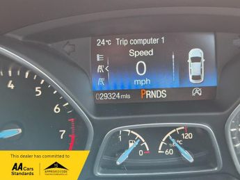 Ford Focus 1.0T EcoBoost Titanium Auto Euro 6 (s/s) 5dr