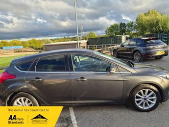Ford Focus 1.0T EcoBoost Titanium Auto Euro 6 (s/s) 5dr
